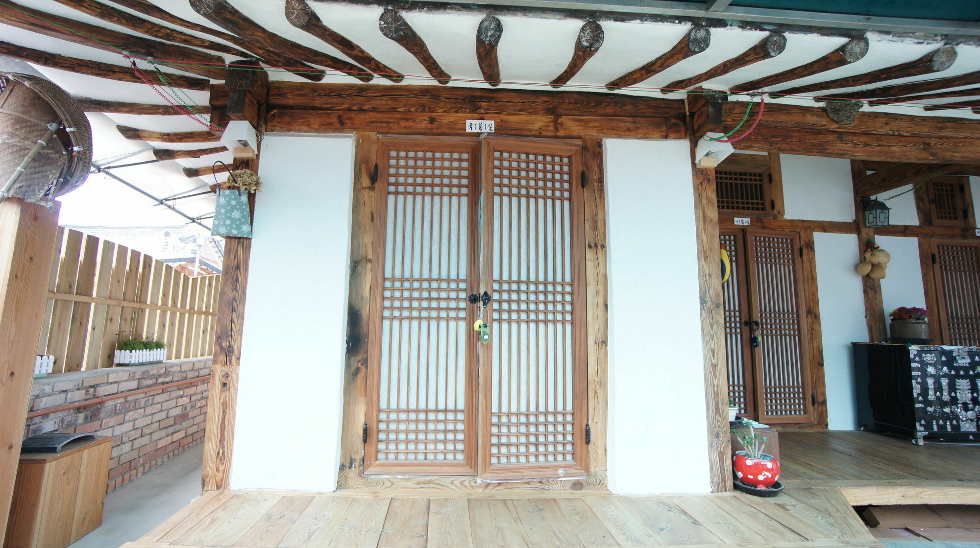 1928 Suimmaru Hanok Guesthouse Jeonju Zewnętrze zdjęcie